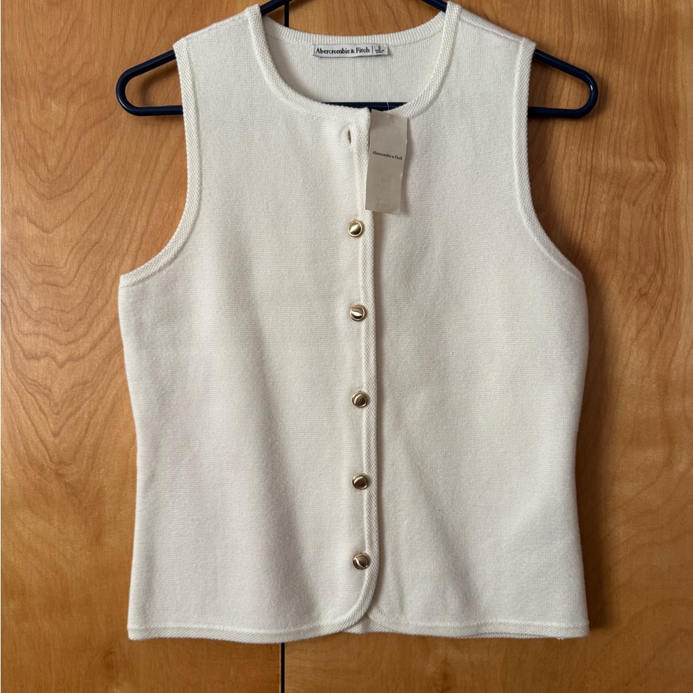 Abercrombie & Fitch Cream Button Down Sleeveless Top